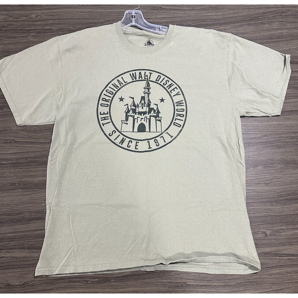 The Original Walt Disney World Men Olive Graphic Vacation T-Shirt Size XL - Picture 1 of 10